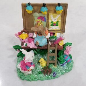 Jelly Bean Junction Miniature Easter Bunny Ceramic Decoration egg painter 2005